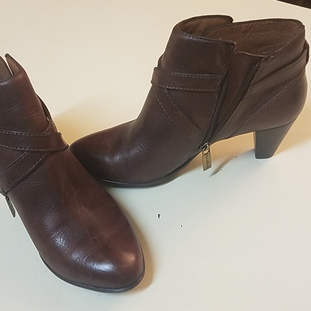 Nurture Jerilyn Ankle Booties